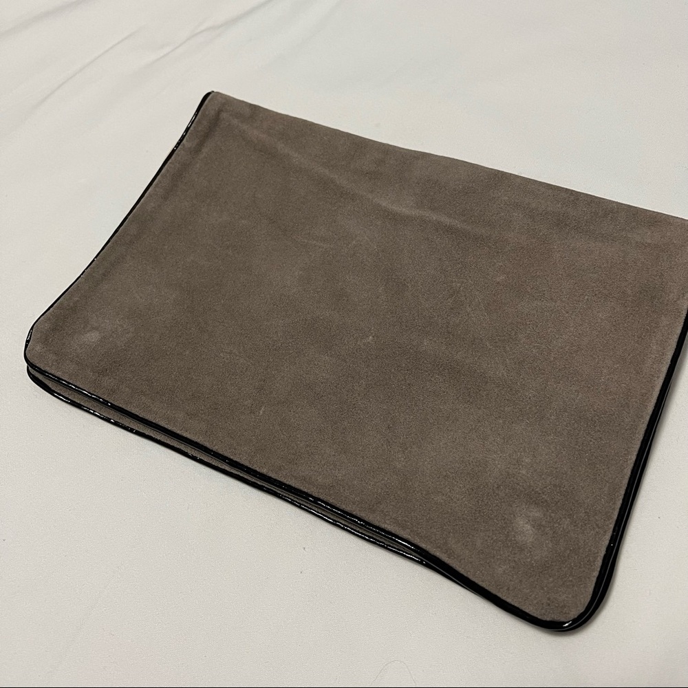 Theory Clutch